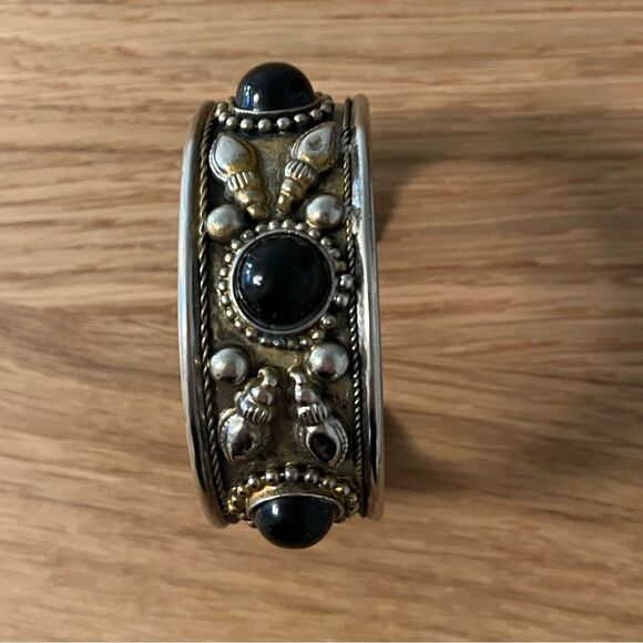 Vingate silver tone tribal cuff - Picture 5 of 5